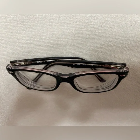 Ray Ban Eyeglasses Frame for Girls. Juniors. Kids.